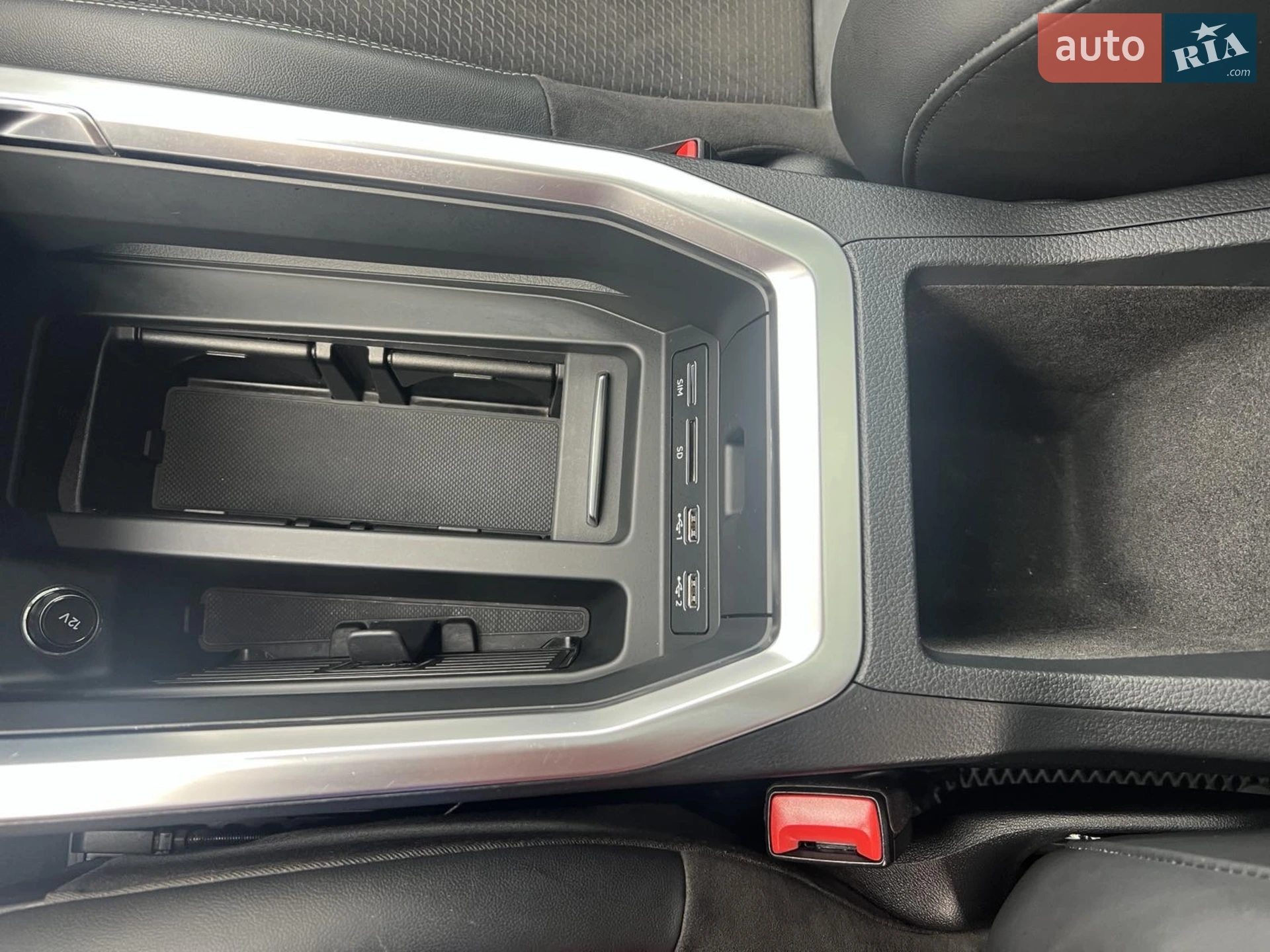 2019 Audi e-tron - мініатюра 20
