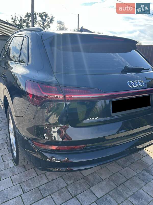Позашляховик / Кросовер Audi e-tron 2019 в Ковелі