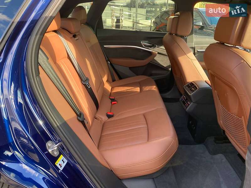 Внедорожник / Кроссовер Audi e-tron 2022 в Львове фото 21 Внедорожник / Кроссовер Audi e-tron 2022 в Львове
