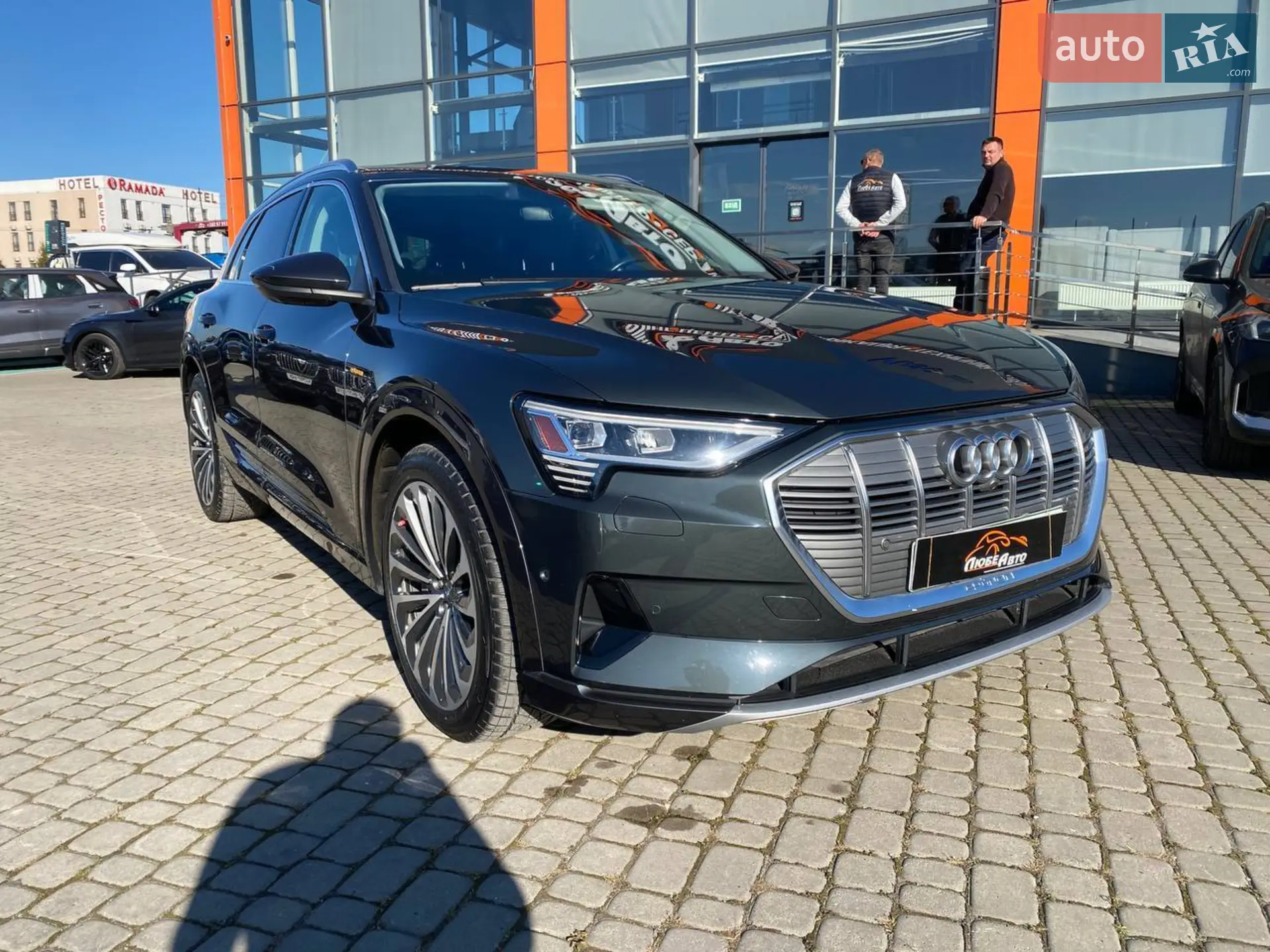 2019 Audi e-tron - фото 1