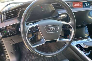 Позашляховик / Кросовер Audi e-tron 2019 в  фото 14 Позашляховик / Кросовер Audi e-tron 2019 в
