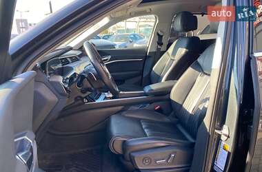 Позашляховик / Кросовер Audi e-tron 2019 в  фото 20 Позашляховик / Кросовер Audi e-tron 2019 в