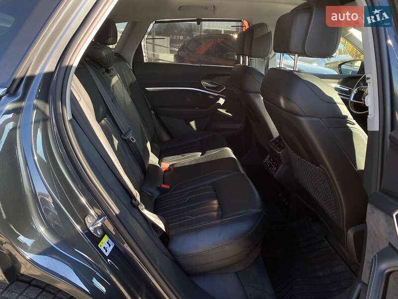 Внедорожник / Кроссовер Audi e-tron 2019 в Львове фото 26 Внедорожник / Кроссовер Audi e-tron 2019 в Львове