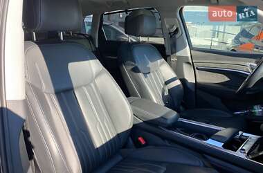 Позашляховик / Кросовер Audi e-tron 2019 в  фото 29 Позашляховик / Кросовер Audi e-tron 2019 в