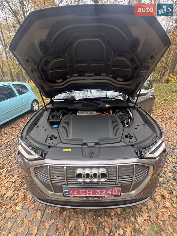 Позашляховик / Кросовер Audi e-tron 2021 в Харкові фото 11 Позашляховик / Кросовер Audi e-tron 2021 в Харкові