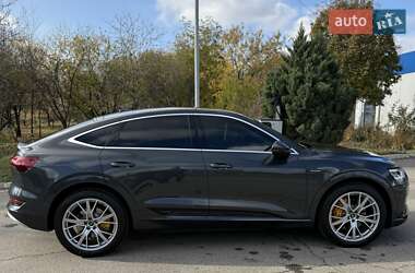 Внедорожник / Кроссовер Audi e-tron 2022 в Харькове