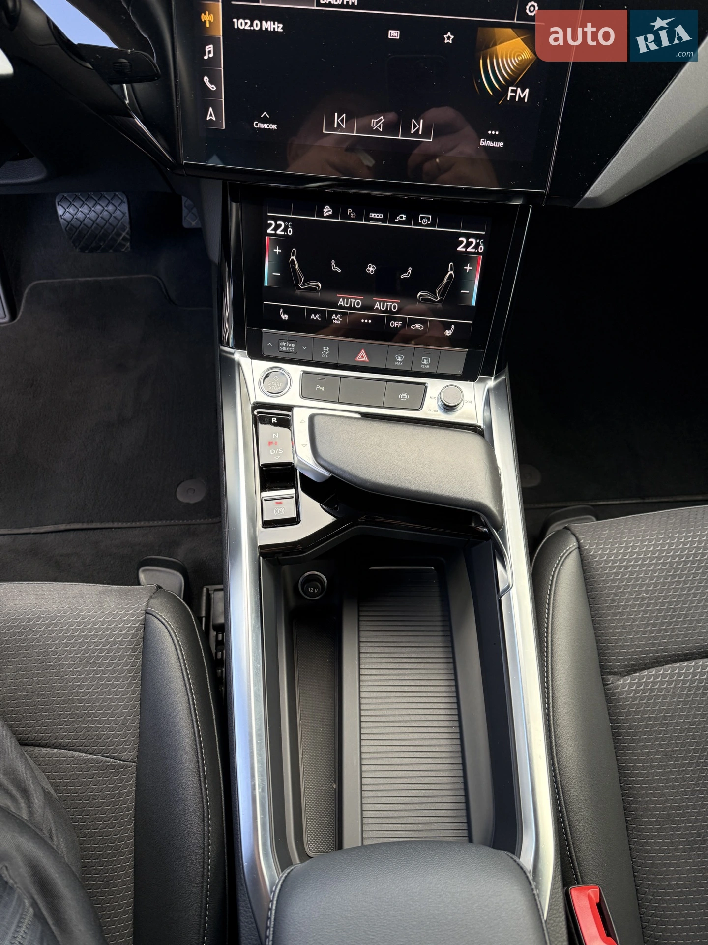 2022 Audi e-tron Sportback - мініатюра 21