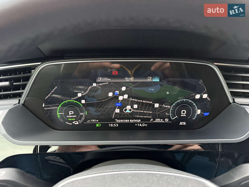 Позашляховик / Кросовер Audi e-tron 2022 в Луцьку