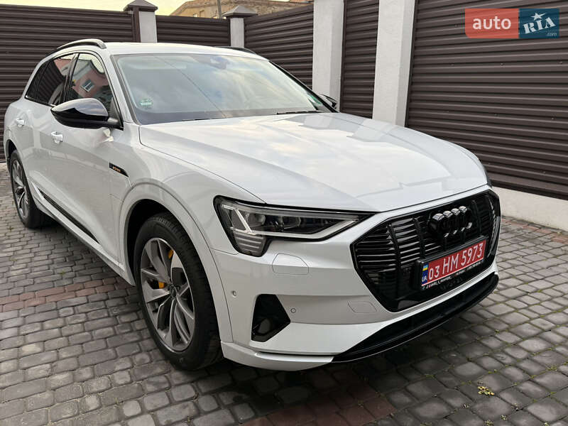 Позашляховик / Кросовер Audi e-tron 2022 в Луцьку