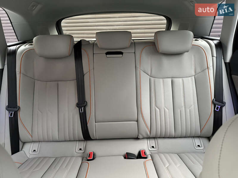 Позашляховик / Кросовер Audi e-tron 2022 в Луцьку