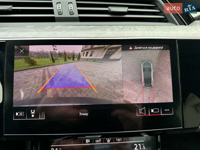 Внедорожник / Кроссовер Audi e-tron 2019 в Сваляве