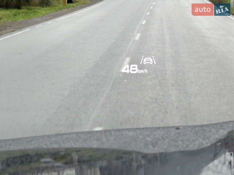 Внедорожник / Кроссовер Audi e-tron 2019 в Сваляве