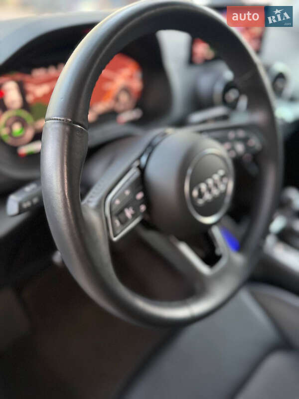 Позашляховик / Кросовер Audi e-tron 2021 в Полтаві