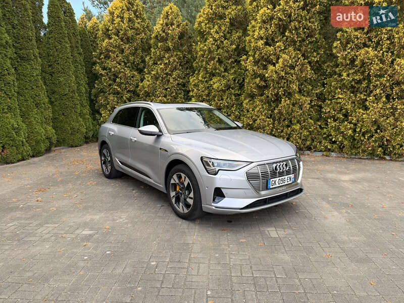 Позашляховик / Кросовер Audi e-tron 2023 в Львові