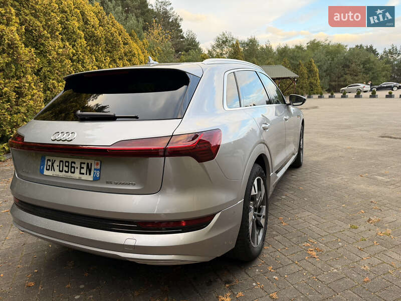 Позашляховик / Кросовер Audi e-tron 2023 в Львові