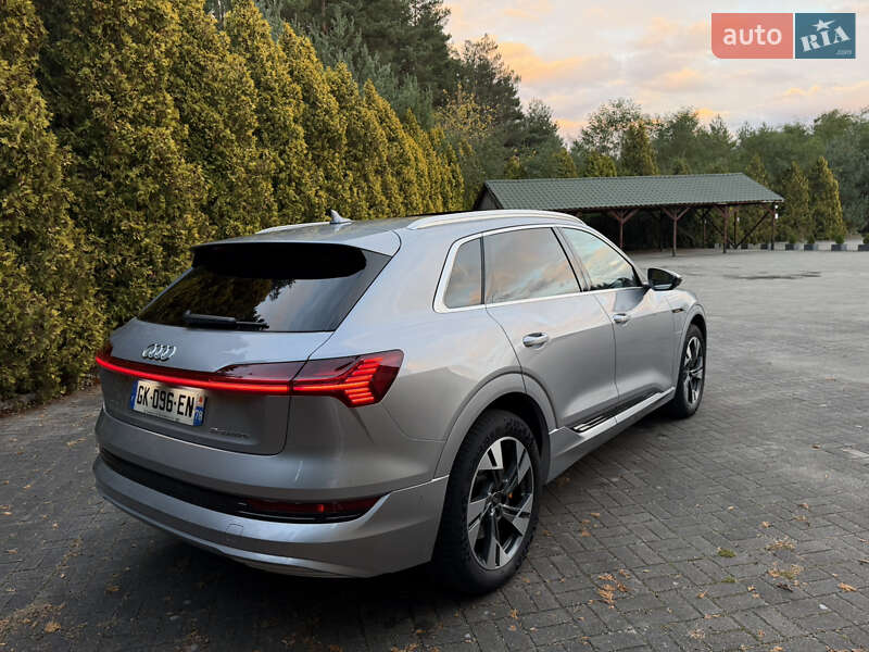 Позашляховик / Кросовер Audi e-tron 2023 в Львові