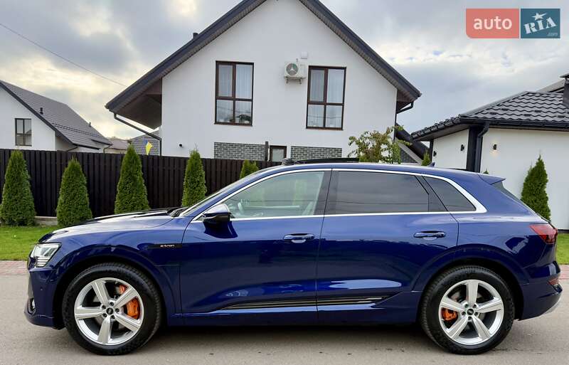 Внедорожник / Кроссовер Audi e-tron 2022 в Киеве фото 2 Внедорожник / Кроссовер Audi e-tron 2022 в Киеве