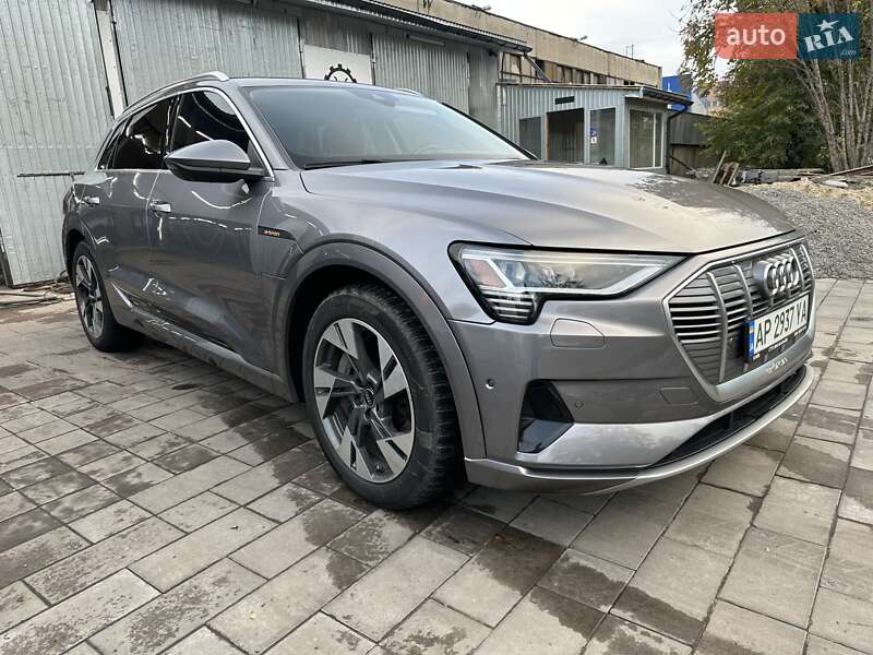 Позашляховик / Кросовер Audi e-tron 2019 в Києві фото 3 Позашляховик / Кросовер Audi e-tron 2019 в Києві