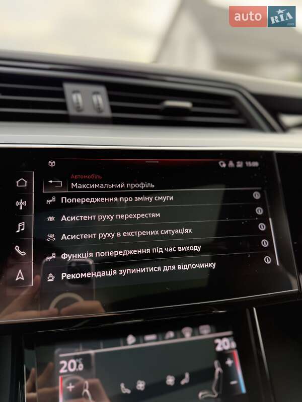 Внедорожник / Кроссовер Audi e-tron 2022 в Киеве фото 98 Внедорожник / Кроссовер Audi e-tron 2022 в Киеве