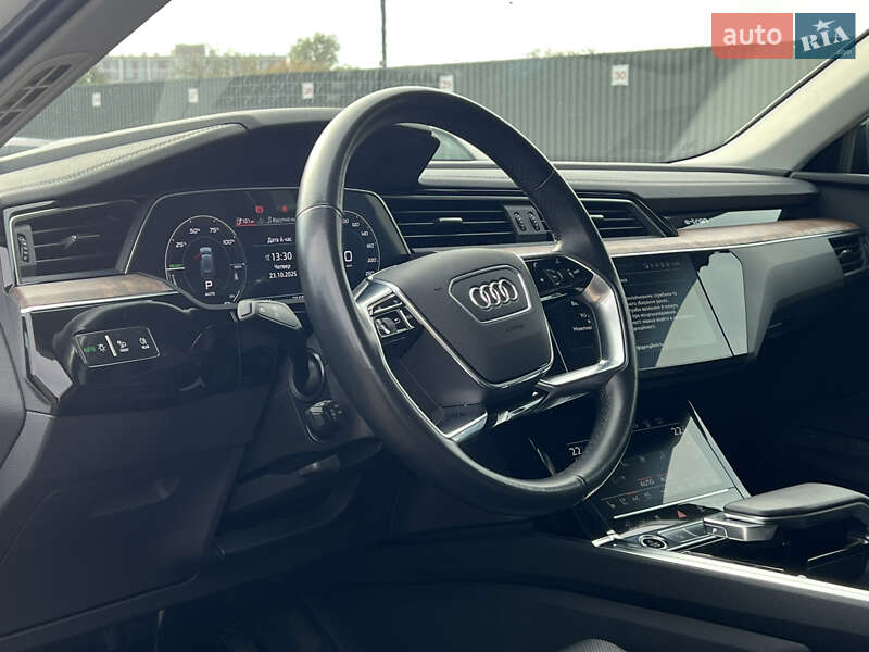 Позашляховик / Кросовер Audi e-tron 2022 в Луцьку фото 27 Позашляховик / Кросовер Audi e-tron 2022 в Луцьку