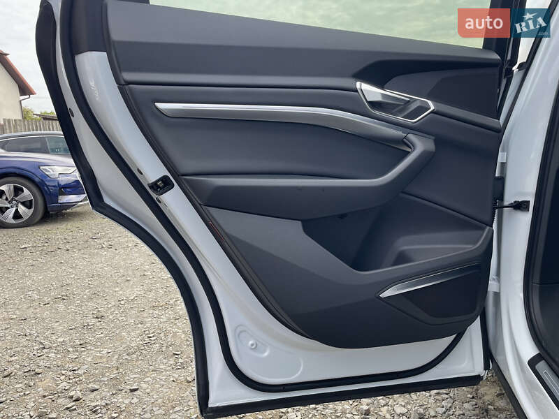 Позашляховик / Кросовер Audi e-tron 2022 в Луцьку фото 36 Позашляховик / Кросовер Audi e-tron 2022 в Луцьку