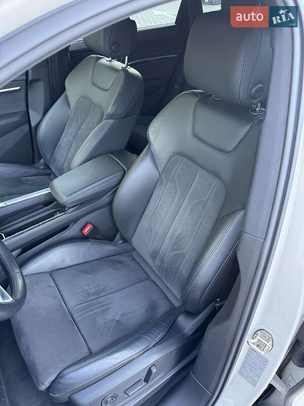 Позашляховик / Кросовер Audi e-tron 2020 в Луцьку фото 18 Позашляховик / Кросовер Audi e-tron 2020 в Луцьку