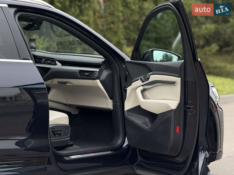 Внедорожник / Кроссовер Audi e-tron 2021 в Тернополе