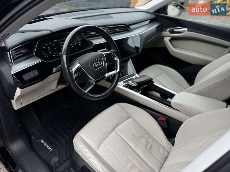 Позашляховик / Кросовер Audi e-tron 2020 в Житомирі фото 28 Позашляховик / Кросовер Audi e-tron 2020 в Житомирі