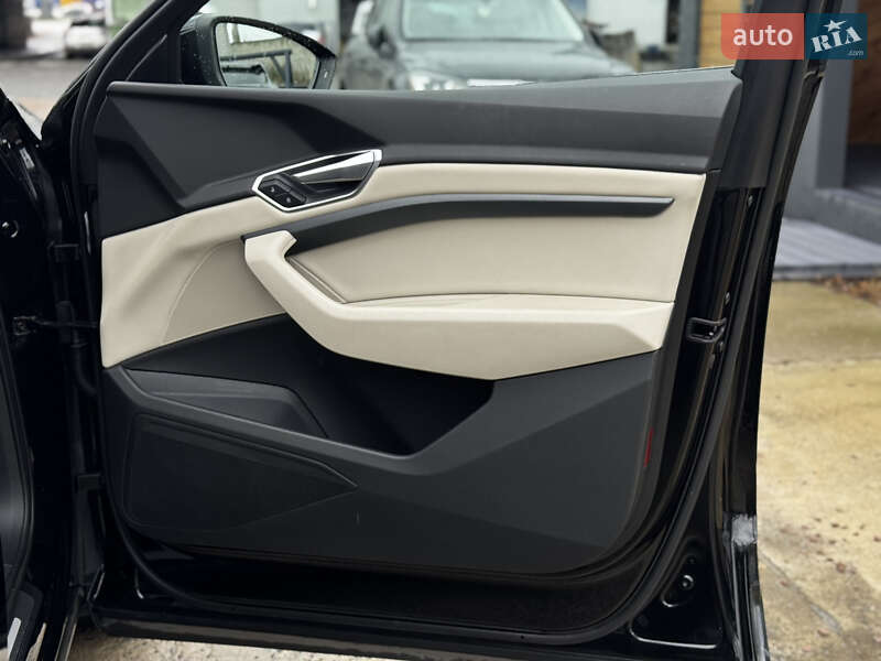 Позашляховик / Кросовер Audi e-tron 2020 в Житомирі фото 59 Позашляховик / Кросовер Audi e-tron 2020 в Житомирі