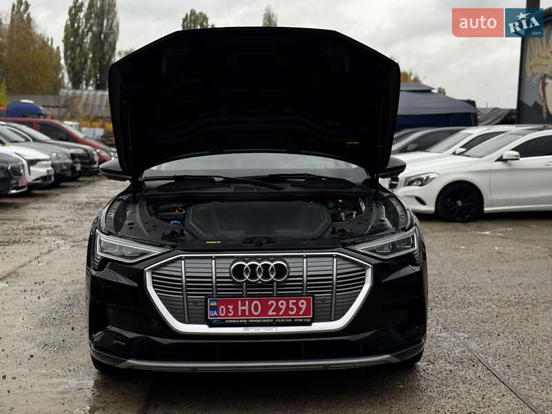 Позашляховик / Кросовер Audi e-tron 2020 в Житомирі фото 67 Позашляховик / Кросовер Audi e-tron 2020 в Житомирі