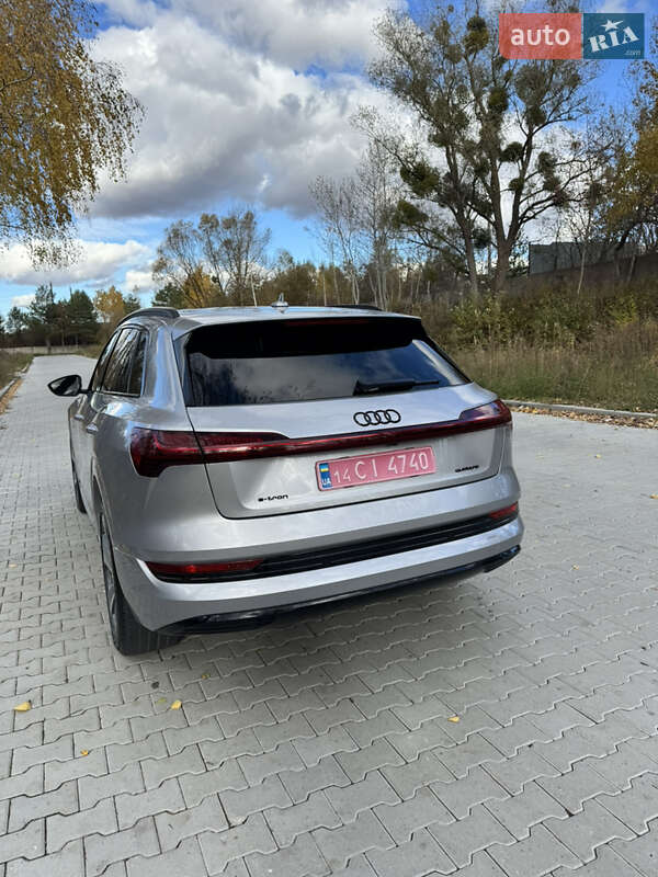 Позашляховик / Кросовер Audi e-tron 2022 в Львові фото 16 Позашляховик / Кросовер Audi e-tron 2022 в Львові