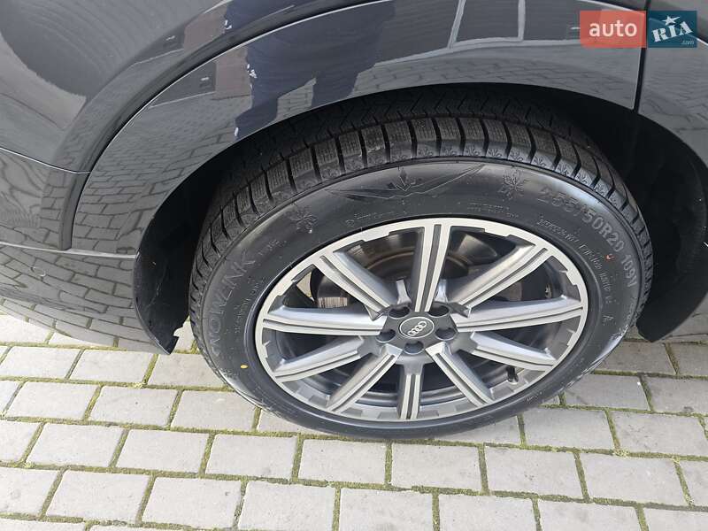 Позашляховик / Кросовер Audi e-tron 2019 в Львові фото 18 Позашляховик / Кросовер Audi e-tron 2019 в Львові