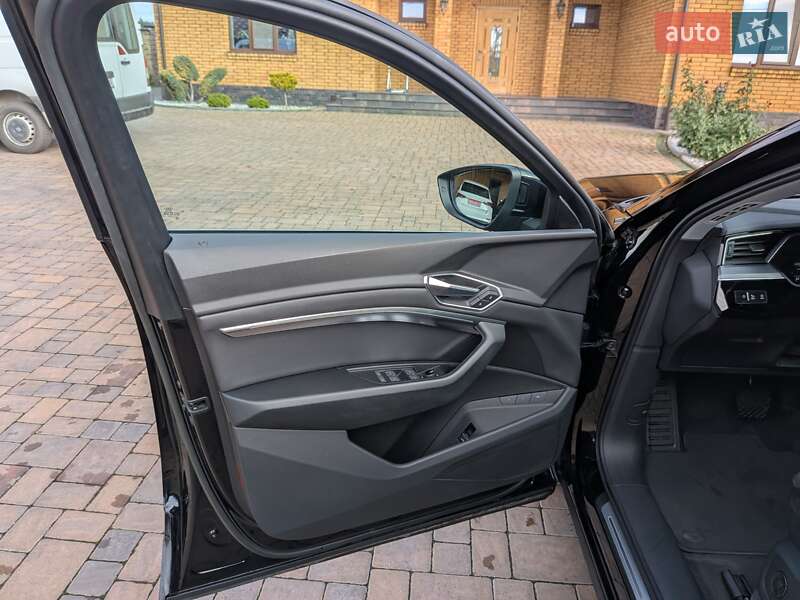 Позашляховик / Кросовер Audi e-tron 2022 в Луцьку фото 23 Позашляховик / Кросовер Audi e-tron 2022 в Луцьку