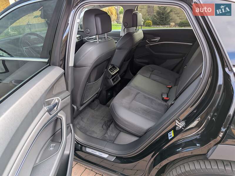 Позашляховик / Кросовер Audi e-tron 2022 в Луцьку фото 32 Позашляховик / Кросовер Audi e-tron 2022 в Луцьку