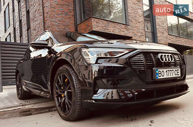 Внедорожник / Кроссовер Audi e-tron 2019 в Тернополе