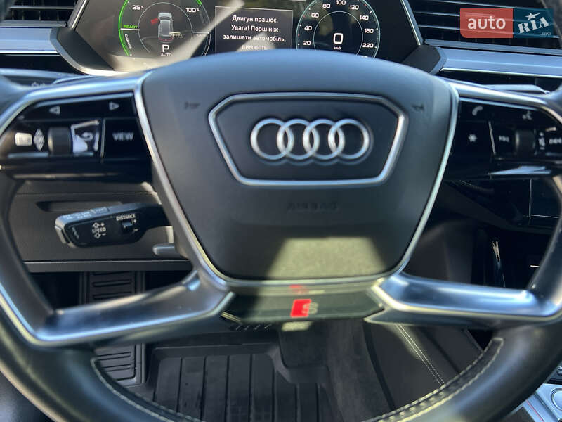 Внедорожник / Кроссовер Audi e-tron 2019 в Тернополе фото 12 Внедорожник / Кроссовер Audi e-tron 2019 в Тернополе