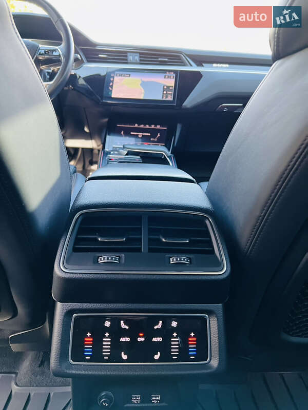 Внедорожник / Кроссовер Audi e-tron 2019 в Тернополе фото 17 Внедорожник / Кроссовер Audi e-tron 2019 в Тернополе