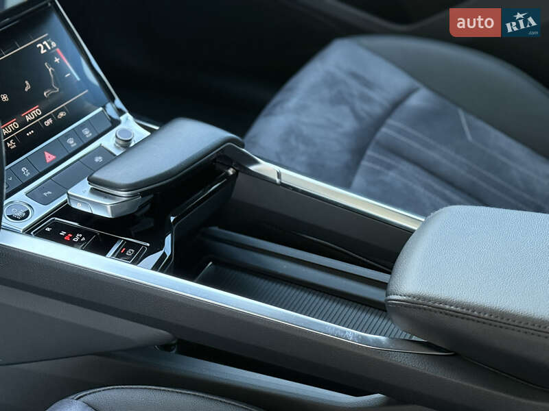 Внедорожник / Кроссовер Audi e-tron 2021 в Тернополе
