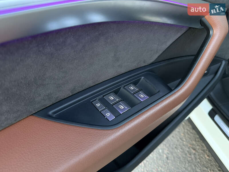 Позашляховик / Кросовер Audi e-tron 2020 в Львові фото 54 Позашляховик / Кросовер Audi e-tron 2020 в Львові