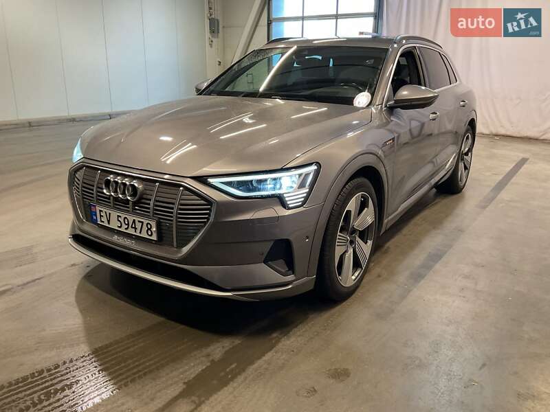 Позашляховик / Кросовер Audi e-tron 2019 в Луцьку