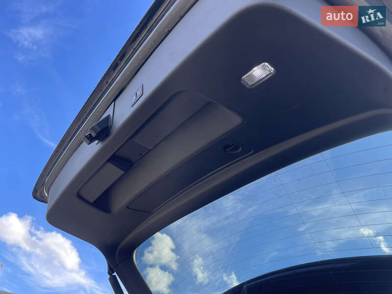 Позашляховик / Кросовер Audi e-tron 2022 в Луцьку