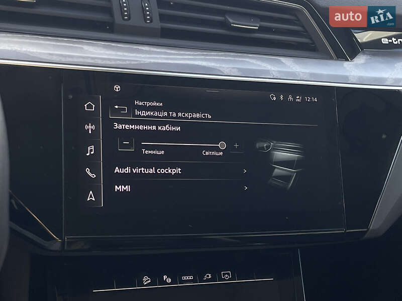 Позашляховик / Кросовер Audi e-tron 2022 в Луцьку