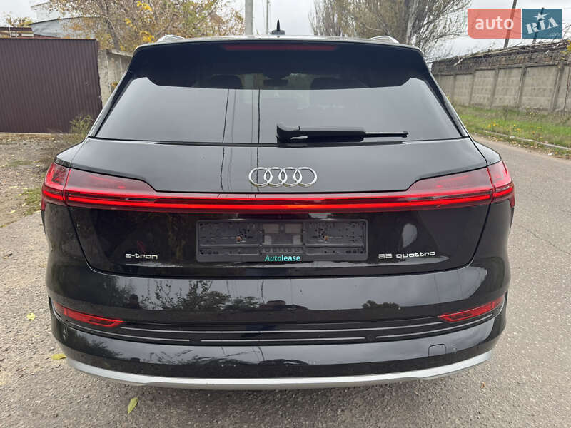 Позашляховик / Кросовер Audi e-tron 2019 в Одесі