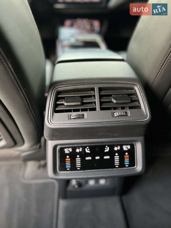 Позашляховик / Кросовер Audi e-tron 2020 в Києві