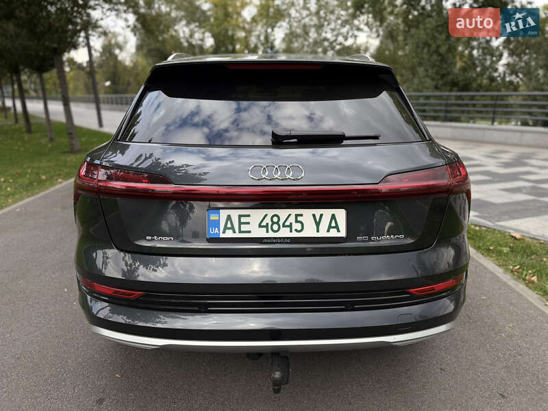 Позашляховик / Кросовер Audi e-tron 2020 в Дніпрі
