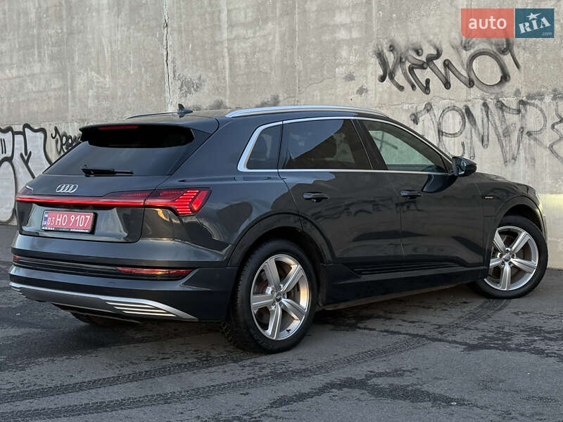 Позашляховик / Кросовер Audi e-tron 2020 в Львові фото 24 Позашляховик / Кросовер Audi e-tron 2020 в Львові