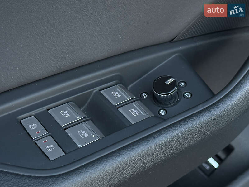 Позашляховик / Кросовер Audi e-tron 2020 в Львові фото 27 Позашляховик / Кросовер Audi e-tron 2020 в Львові