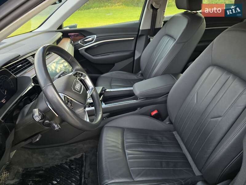 Позашляховик / Кросовер Audi e-tron 2019 в Тернополі фото 35 Позашляховик / Кросовер Audi e-tron 2019 в Тернополі