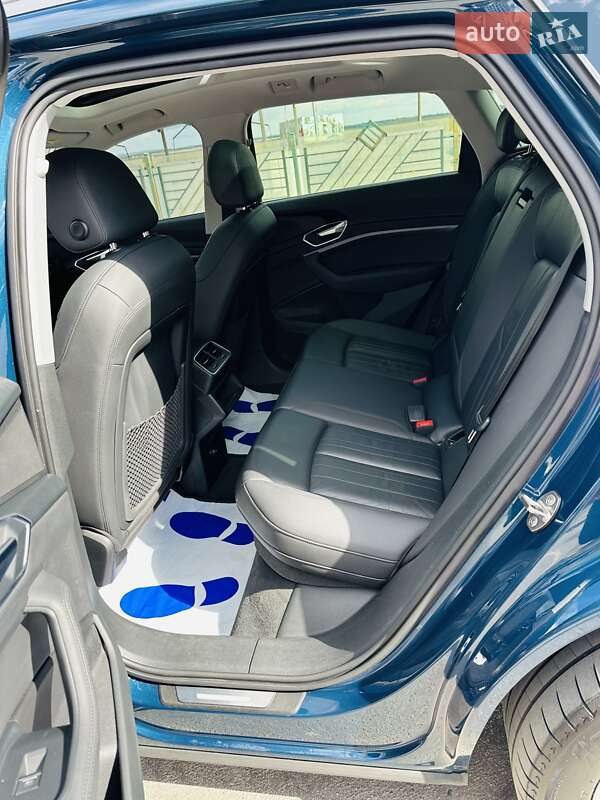 Внедорожник / Кроссовер Audi e-tron 2019 в Тернополе