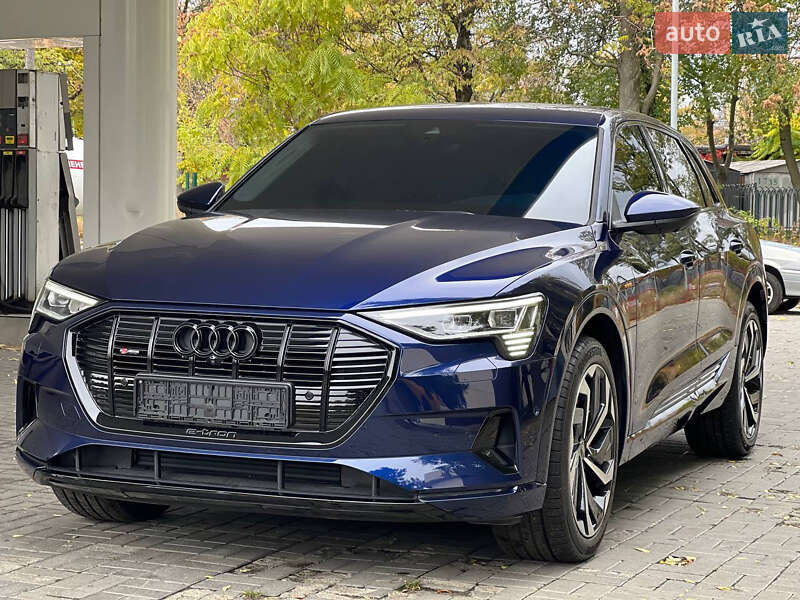 Внедорожник / Кроссовер Audi e-tron 2022 в Днепре